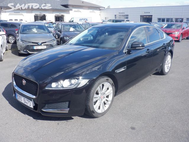 Jaguar XF